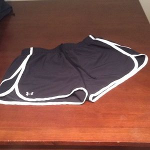 EUC UA running shorts